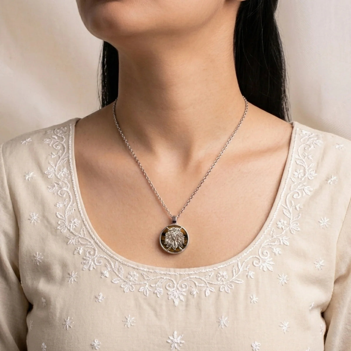 Unisex Leo Pendant (सिंह राशि) with Tiger Eye